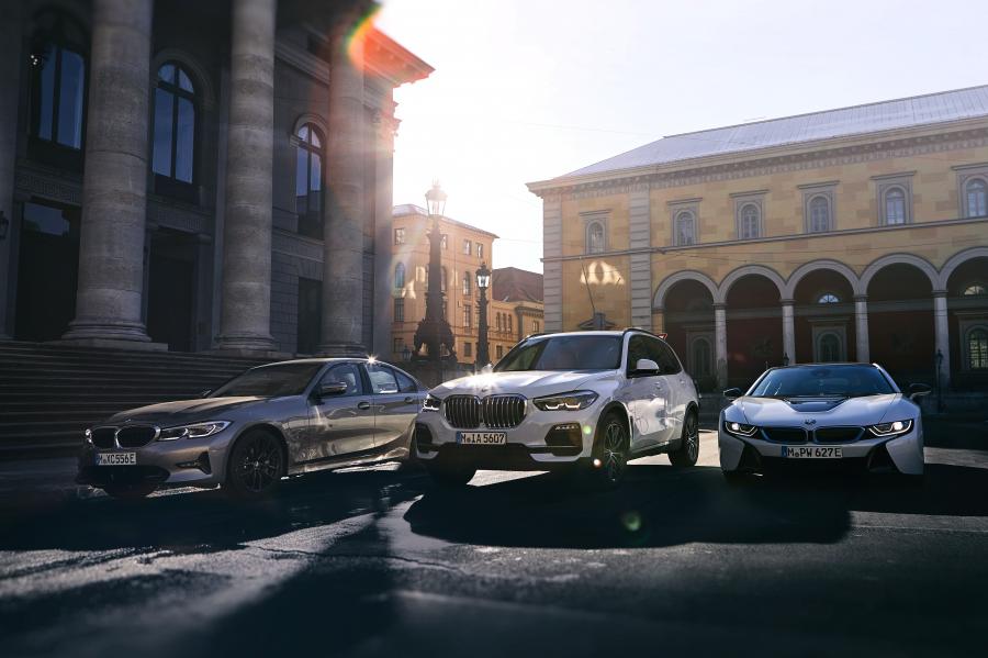  BMW 330e (G20) 2018 года  (WW) (фото 24 из 44)